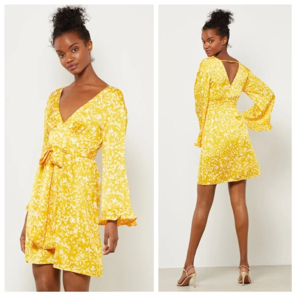 NWT BCBGMAXAZRIA Delilah Long Sleeve Dress, size Medium - Picture 1 of 12